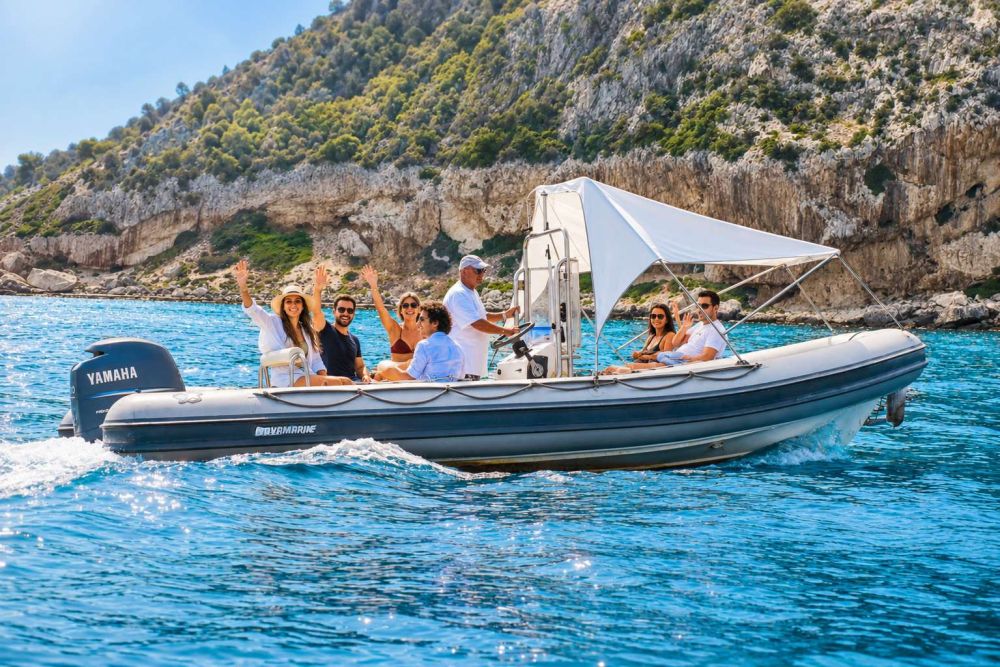 Escursioni con conducente Blumarine - Gite nel golfo di Orosei in gommone